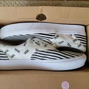 NEW VANS shoes